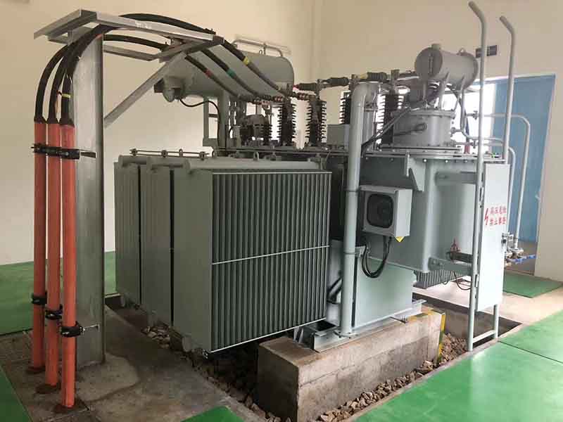 Distribusi Transformer antarane ing ndhuwur lan ngisor 800 KVA